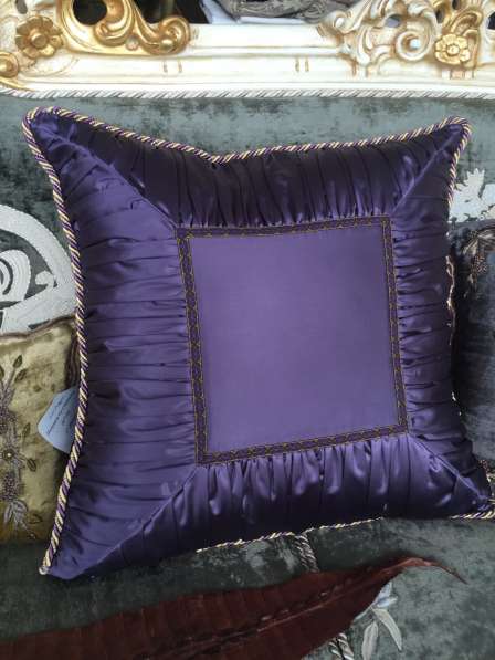 Дизайнерские подушки из английской ткани в Казани
