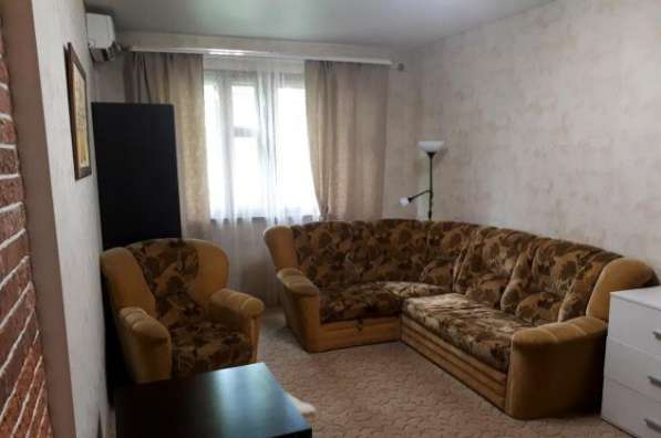 Продам двухкомнатную квартиру в Краснодар.Жилая площадь 50 кв.м.Этаж 1.Дом кирпичный.