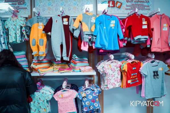 Продажа готового бизнеса - магазина детской одежды! в фото 4