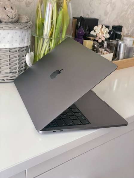 Apple MacBook Pro 13 2020 i5 в Москве фото 6