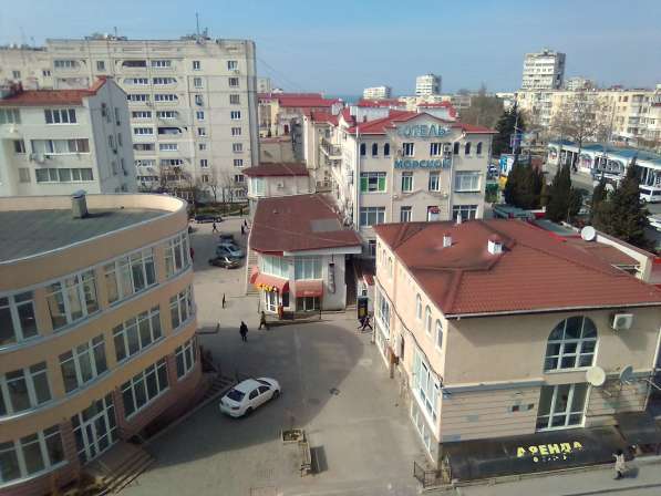 Продажа трёхкомнатной квартиры на Юмашева в Севастополе фото 9