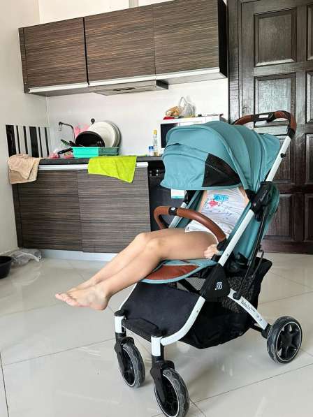 Коляска складная Baby stroller