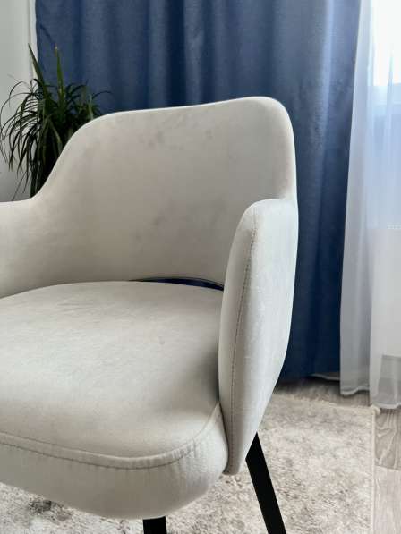 Мягкий стул со спинкой и подлокотником в Сургуте фото 9