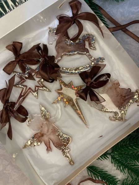 Ёлочные игрушки из эпоксидной смолы