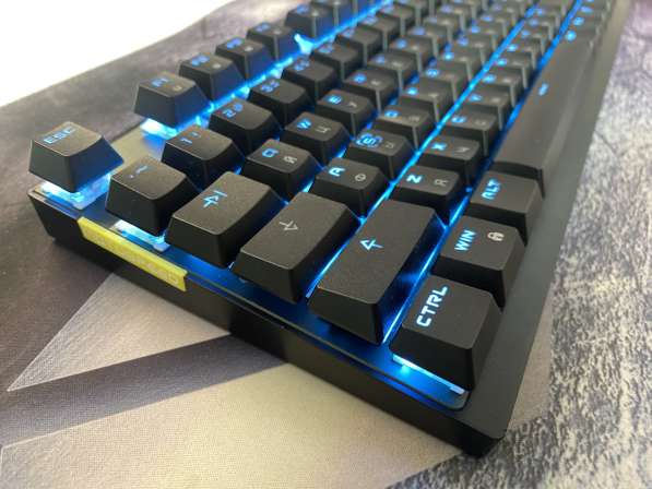 Клавиатура беспроводная с подсветкой Motospeed в Перми