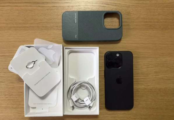 IPhone 15 pro 512 black
