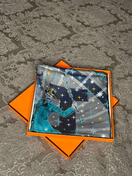 Шелковый платок Hermes в Москве фото 4