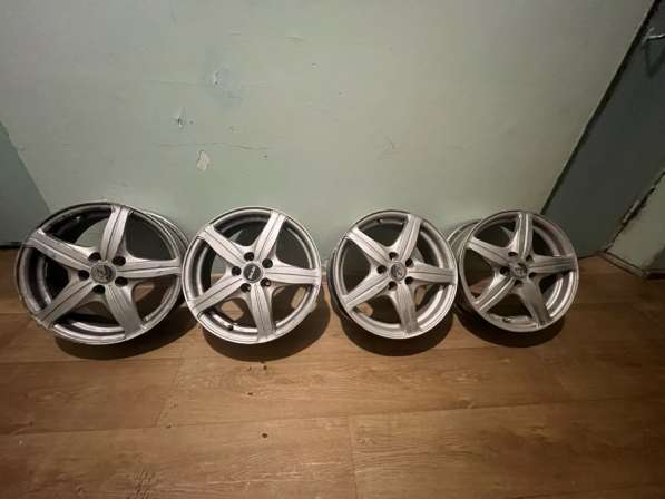Продам диски 5/100 в Москве