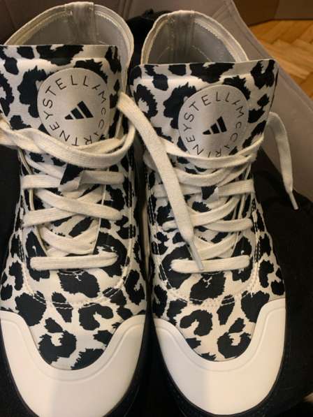 Кроссовки Adidas