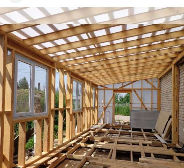 Строительная бригада в Астрахани