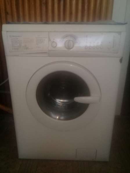 Продаю стиральную машинку