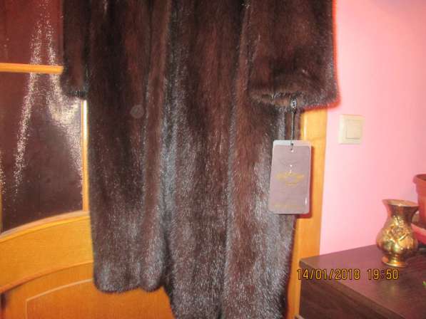 Продам новое норковое пальто с биркой в Щелково