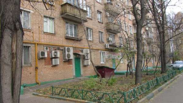 Продам трехкомнатную квартиру в Москве. Жилая площадь 57 кв.м. Этаж 8. Есть балкон. в Москве фото 3