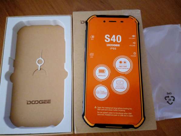 Телефон DOOGEE S 40