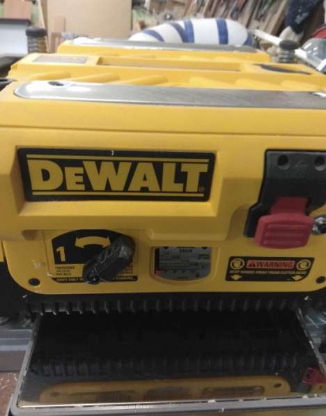 Продам DeWalt DW735