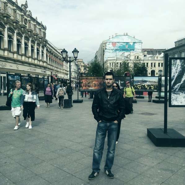 Тигран, 25 лет, хочет пообщаться в Москве