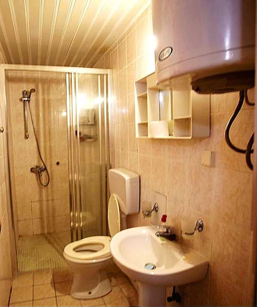 Продается квартира с двумя спальнями в Рафаиловичи в фото 8