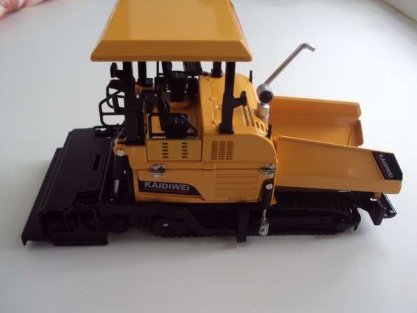Асфальтоукладчик Kaidiwei в Липецке