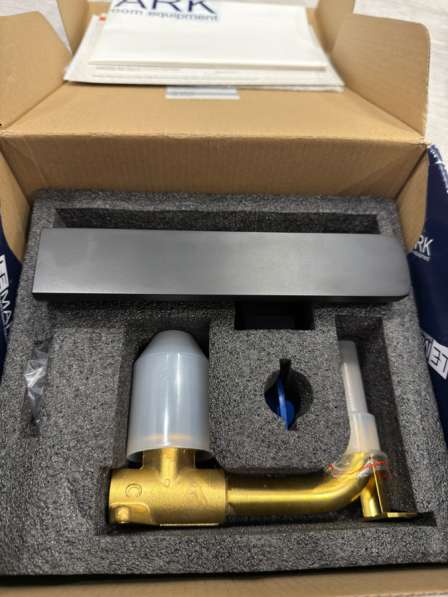 Смесители Lemark URSUS LM7226BL и LM3075G-Beige в Москве фото 5