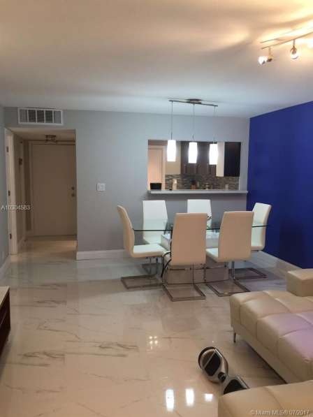 Продается квартира в Майами (Халландейл) в фото 9
