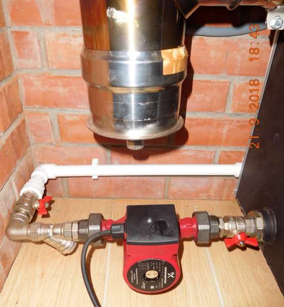 Отопление и водоснабжение дачного дома в Омске фото 3