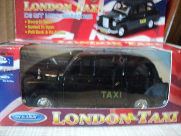 Масштабная модель London Taxi в Москве