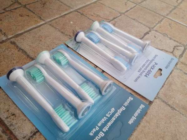 Электрические насадки для сменной зубной щётки, цена за 4 шт в 