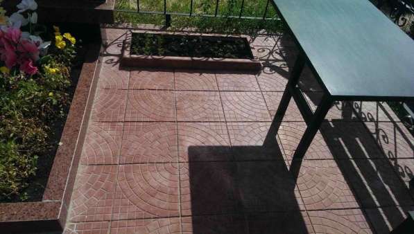 Благоустройство могил и установка памятников под ключ в фото 7