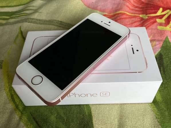Продам iPhone SE 32 gb в Брянске