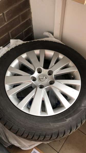 Литые диски Mazda R16 и зимняя резина Goodyear в Москве