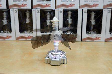 Летающий спутник – умная игрушка для будущих космонавтов в Москве