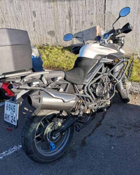 Triumph Tiger 800, 2014г. Состояние нового в Красноярске фото 7