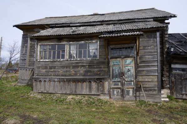 Бревенчатый дом, в тихой жилой деревне в Москве фото 16