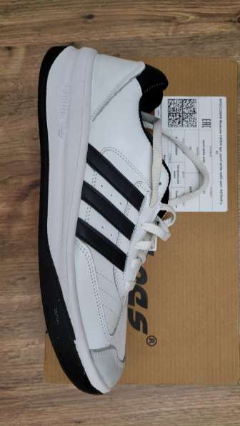 Кроссовки adidas в Санкт-Петербурге фото 3