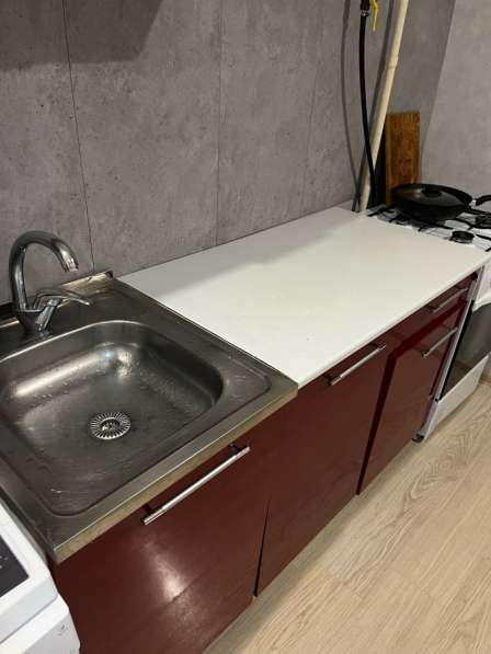 Кухонный гарнитур с раковиной б/у в Челябинске фото 5