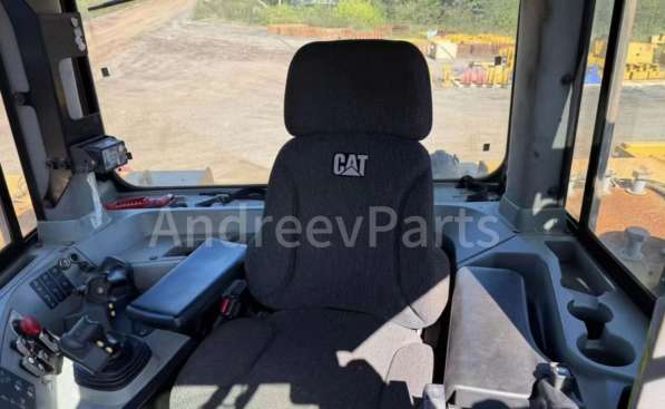 Бульдозер Caterpillar D10T2 в Санкт-Петербурге фото 8