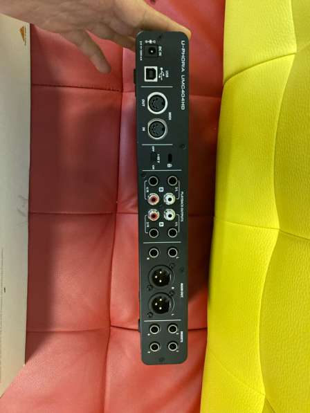 Звуковая карта behringer uphoria 404hd в Москве фото 5