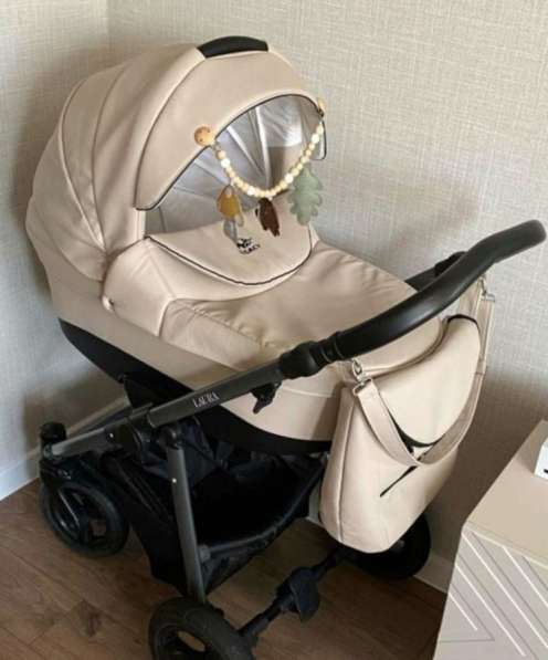 Продам коляску в Междуреченске