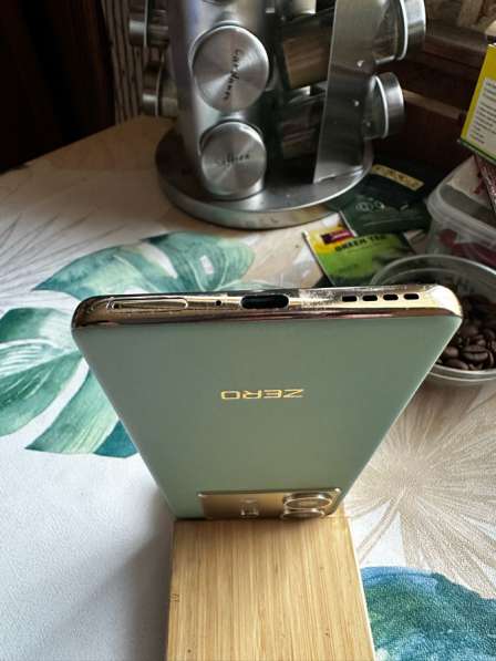 Продам Infinix Zero 30 5g в Санкт-Петербурге