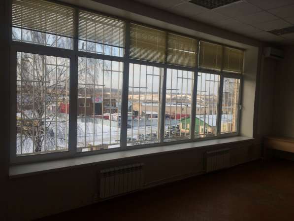 Офисные помещения в административном здании в Волоколамске