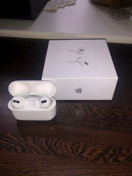 AIRPODS PRO