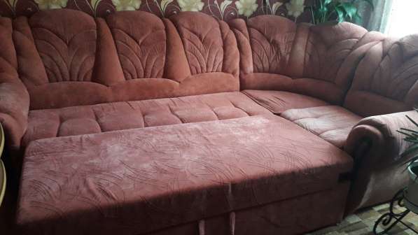 Продам угловой диван в Вольске