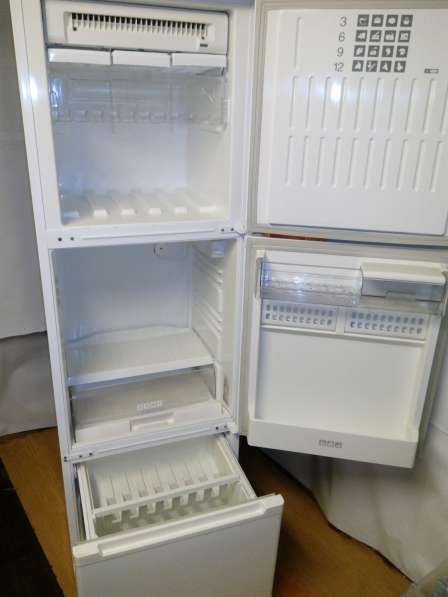 Холодильник Стинол трехкамерный в Москве фото 4