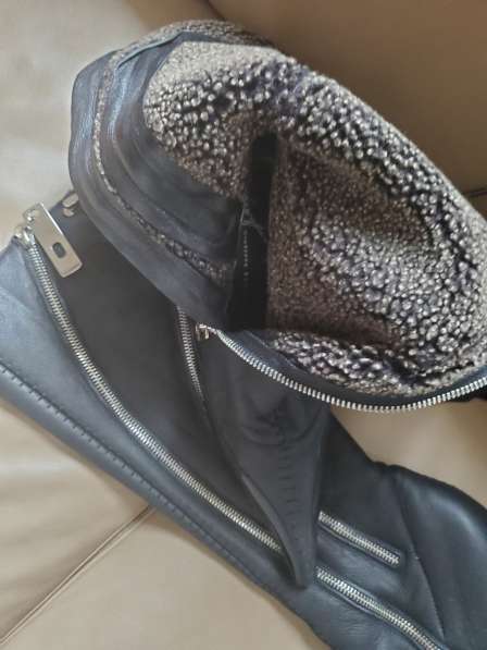 Женские бредовые вещи в Москве фото 12