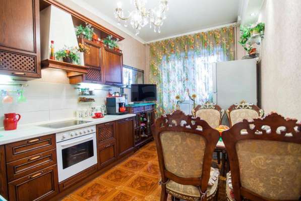 Продаю 2х комнатную квартиру 100 кв. м в Красноярске фото 18
