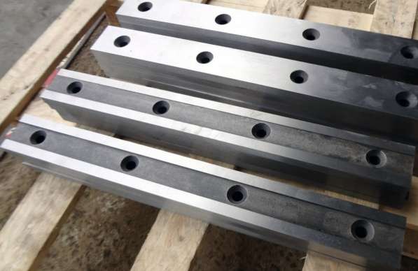 Ножи для гильотин по металу НБ5222 размер ножа 360 75 25мм