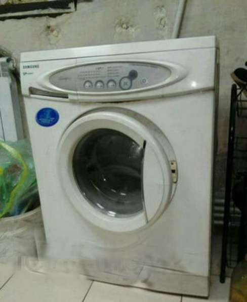 ОТдам неисправную стиральную машинку
