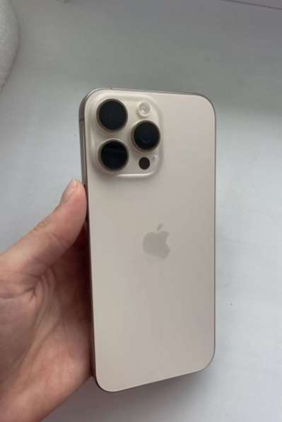 Продам iPhone 16 pro max/ 512gb в Москве
