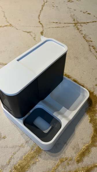 Кормушка с поилкой в Сочи