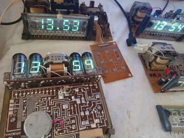Часы электронные цифровые 4 штуки в Челябинске фото 8